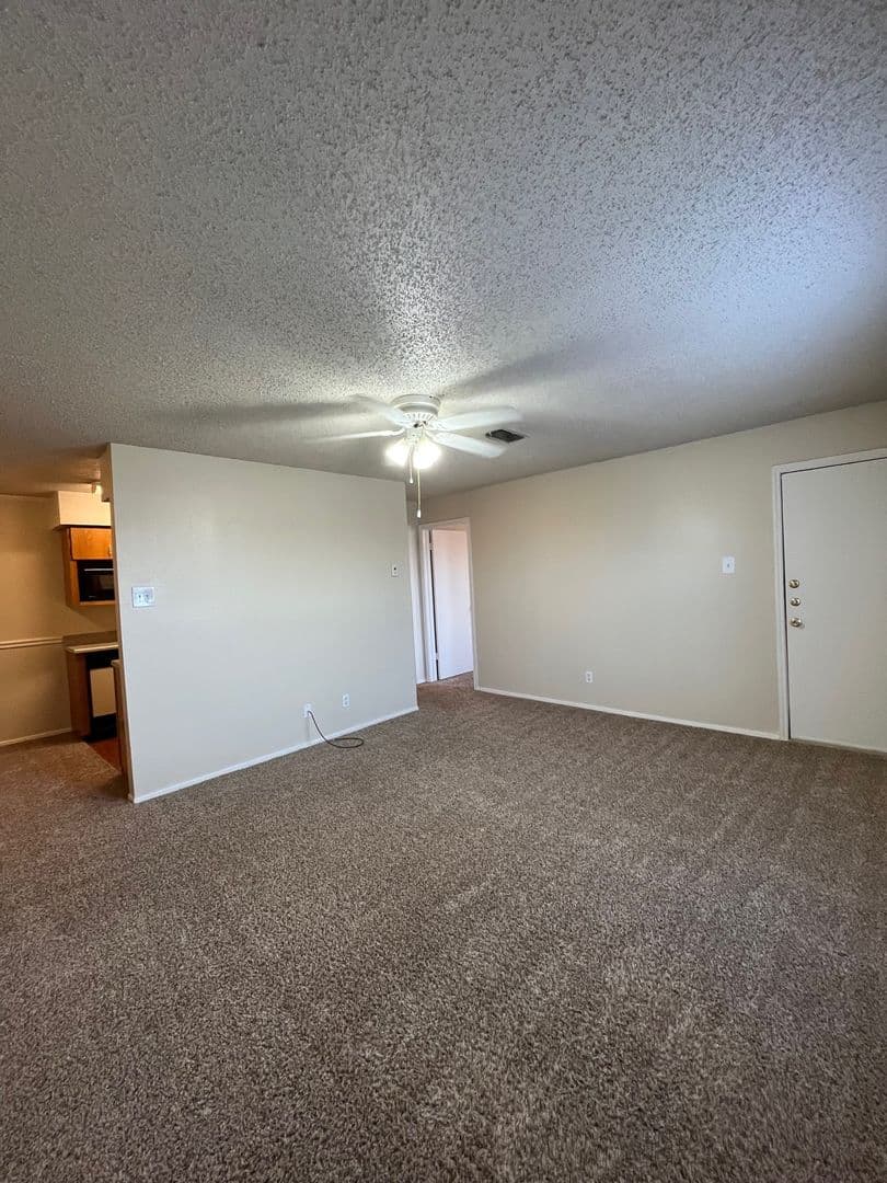 Bentwood Apartments 5 of 6