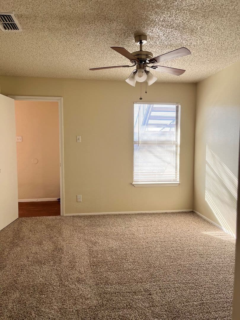 Bentwood Apartments 2 of 5
