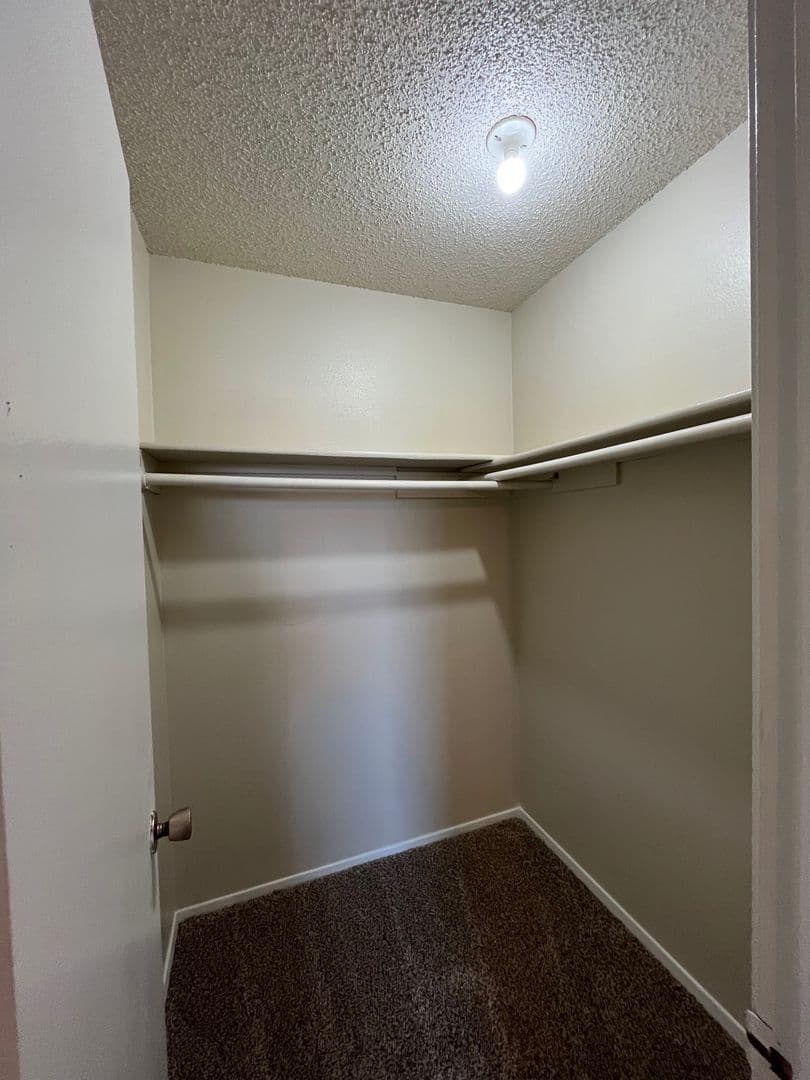 Bentwood Apartments 3 of 6