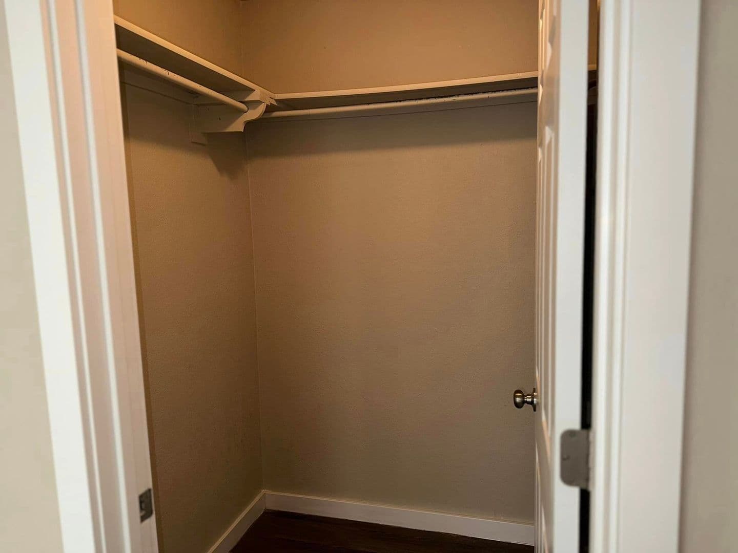 Residences at Lakeshore 2 of 18