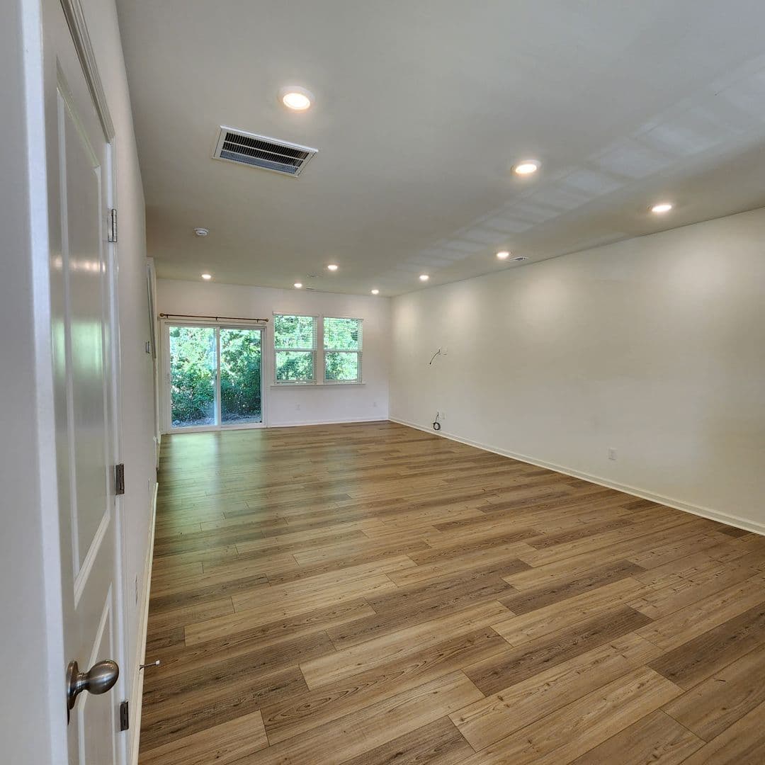 3002 Spline Lane 19 of 22