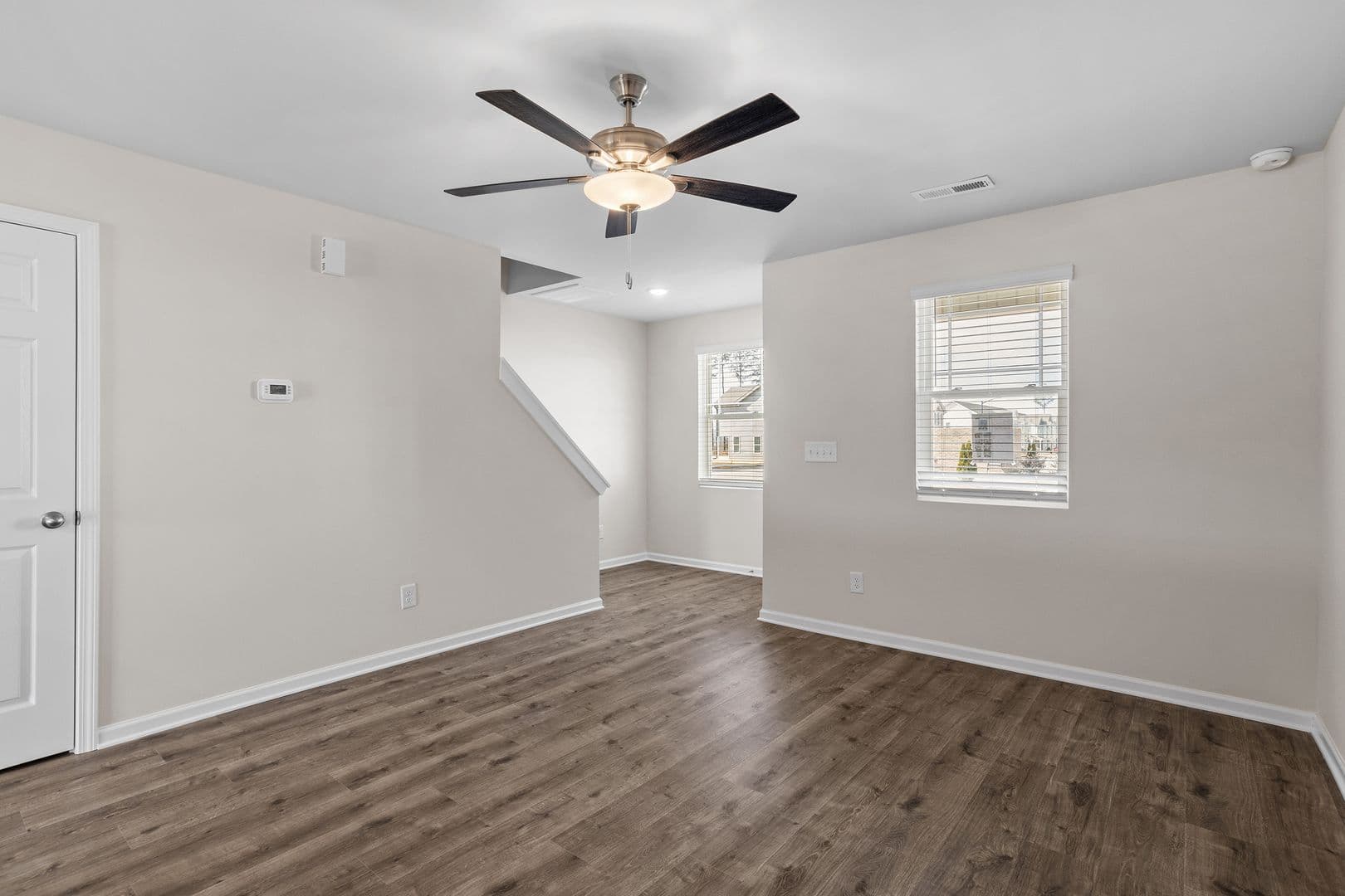 1041 Peony Lane 4 of 8