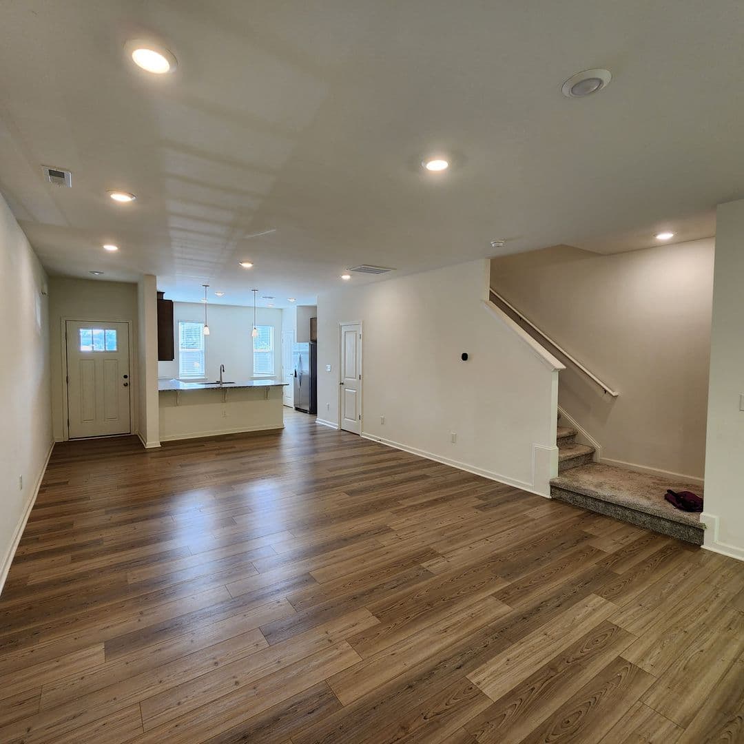 3002 Spline Lane 12 of 22
