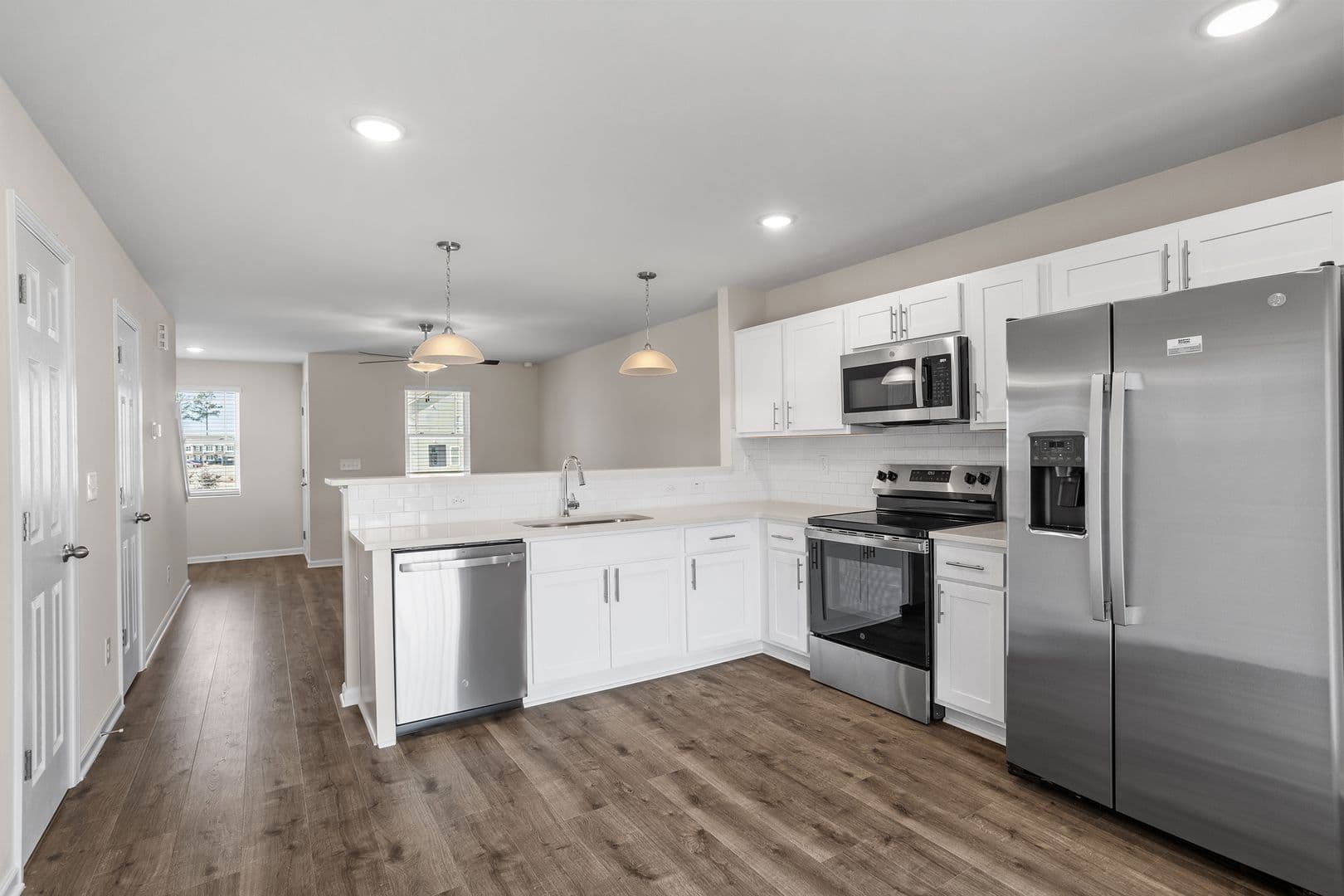 1041 Peony Lane 7 of 8