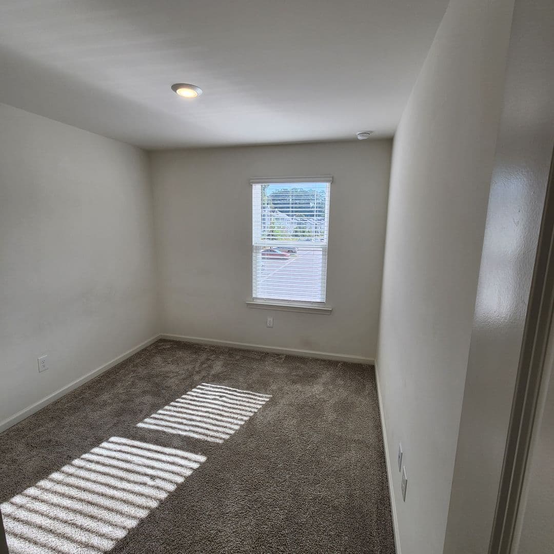 3002 Spline Lane 15 of 22