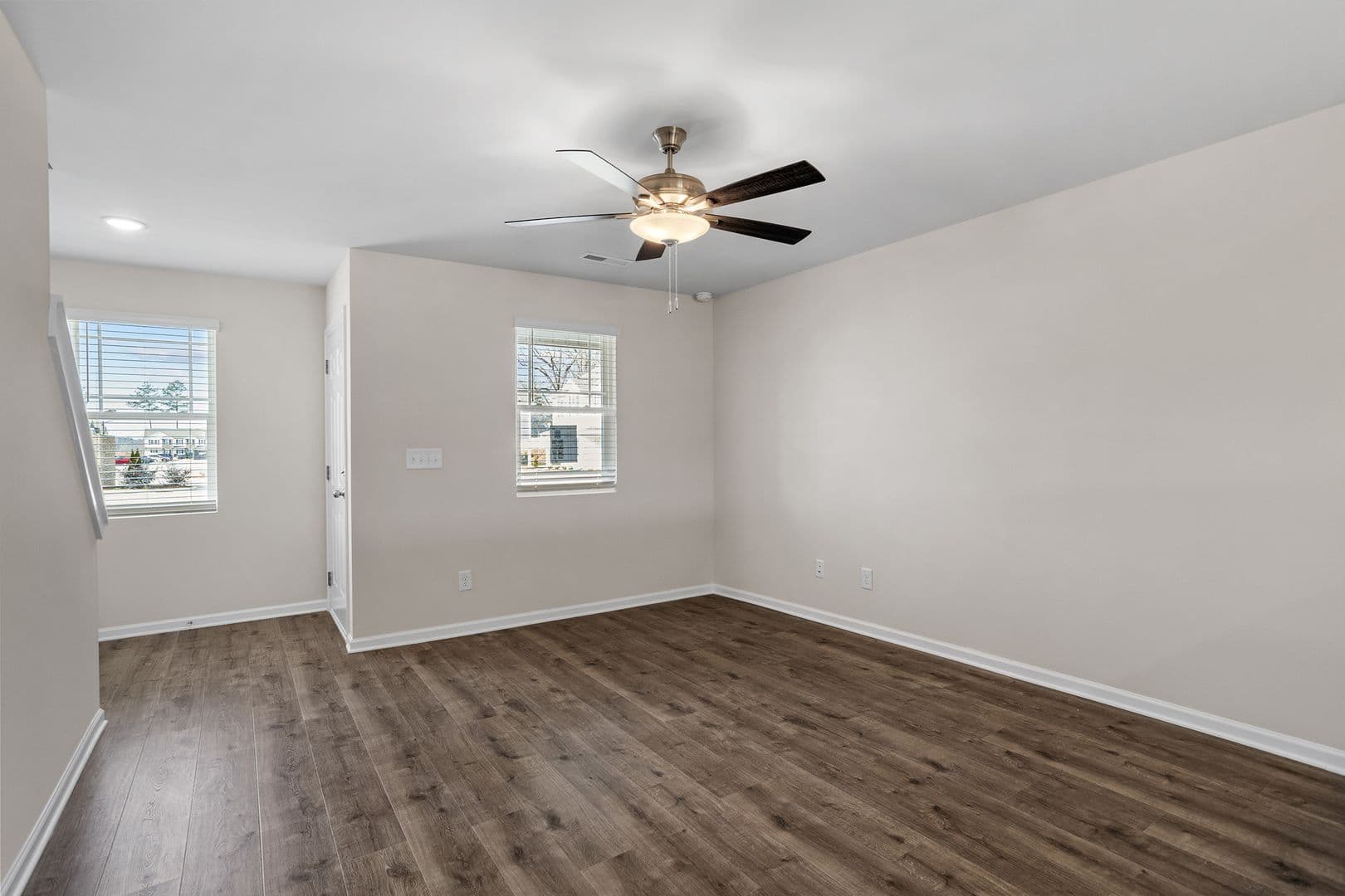 1041 Peony Lane 3 of 8