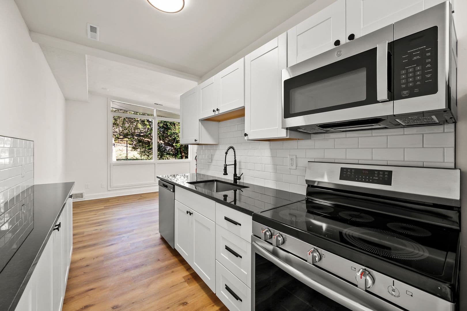 3761 Avera Ave 2 of 17