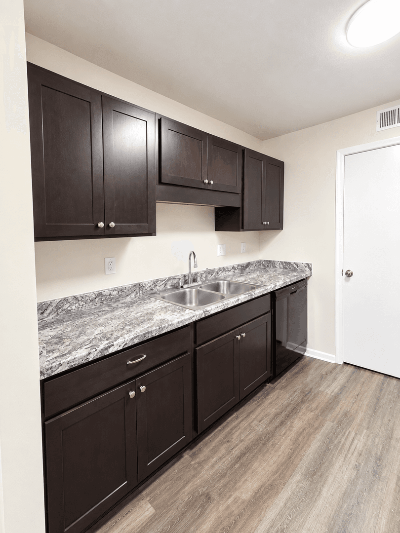Ridge View Apartments 2 of 10
