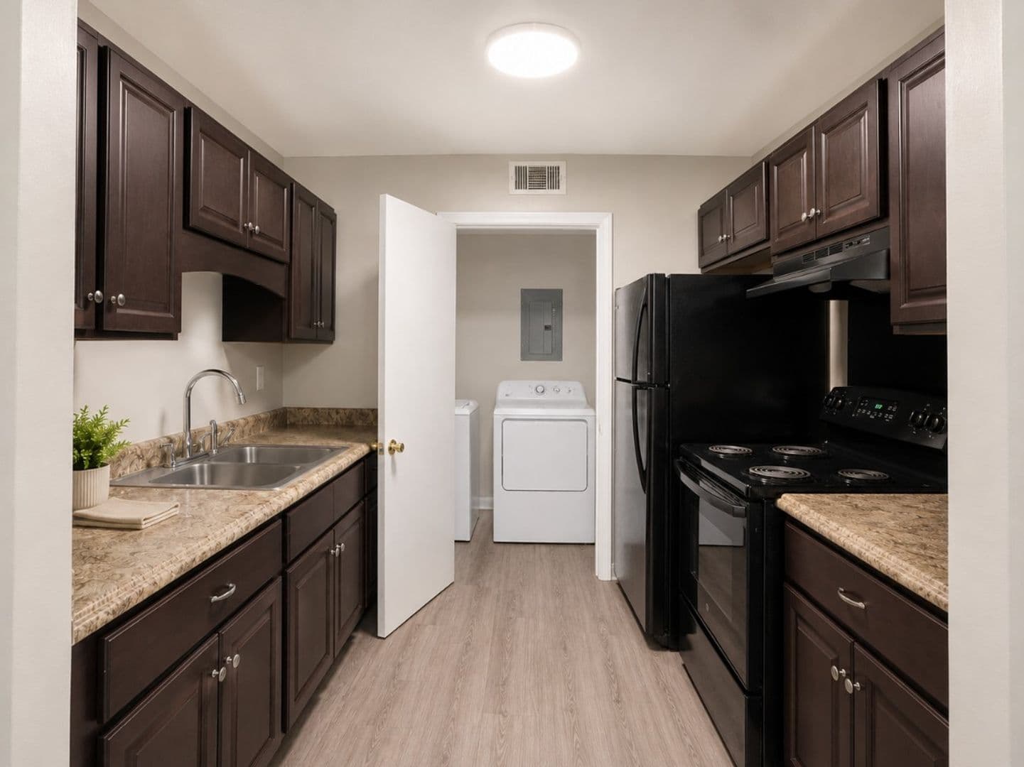 Ridge View Apartments 1 of 9