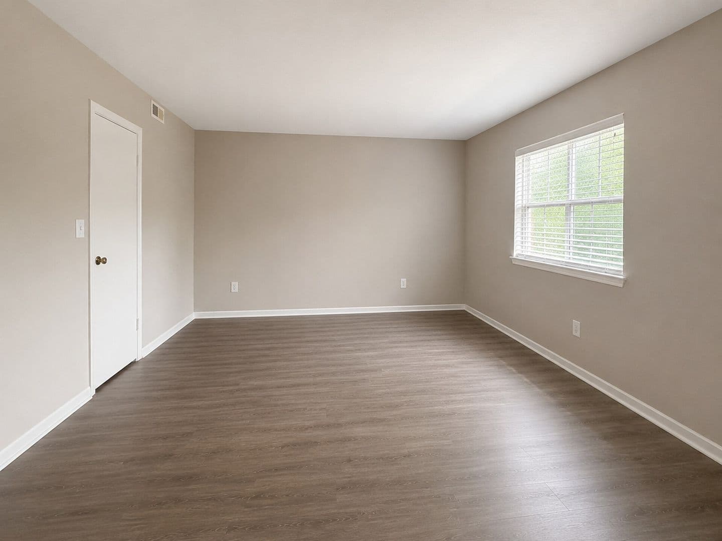 Ridge View Apartments 3 of 7