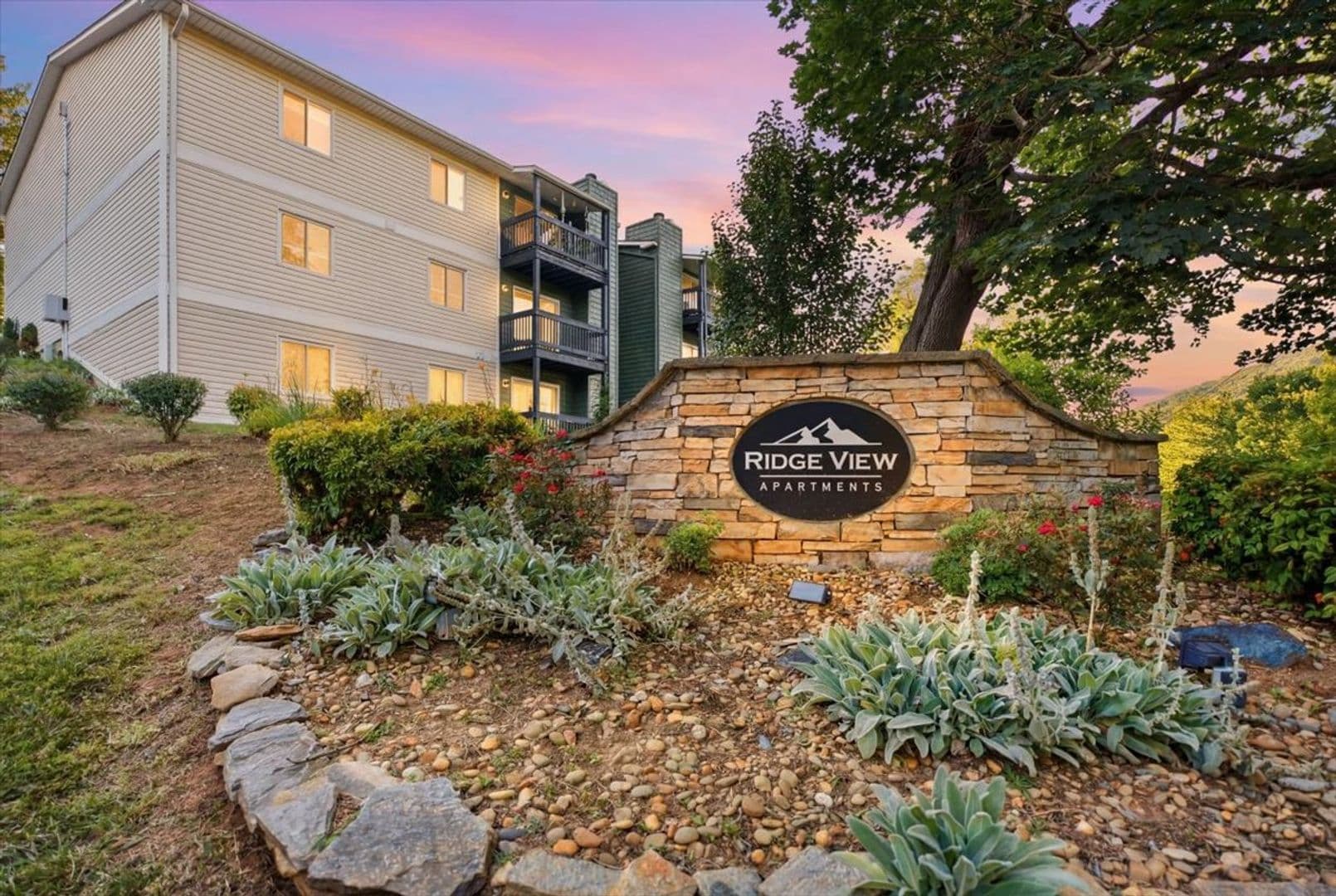 Ridge View Apartments 9 of 9