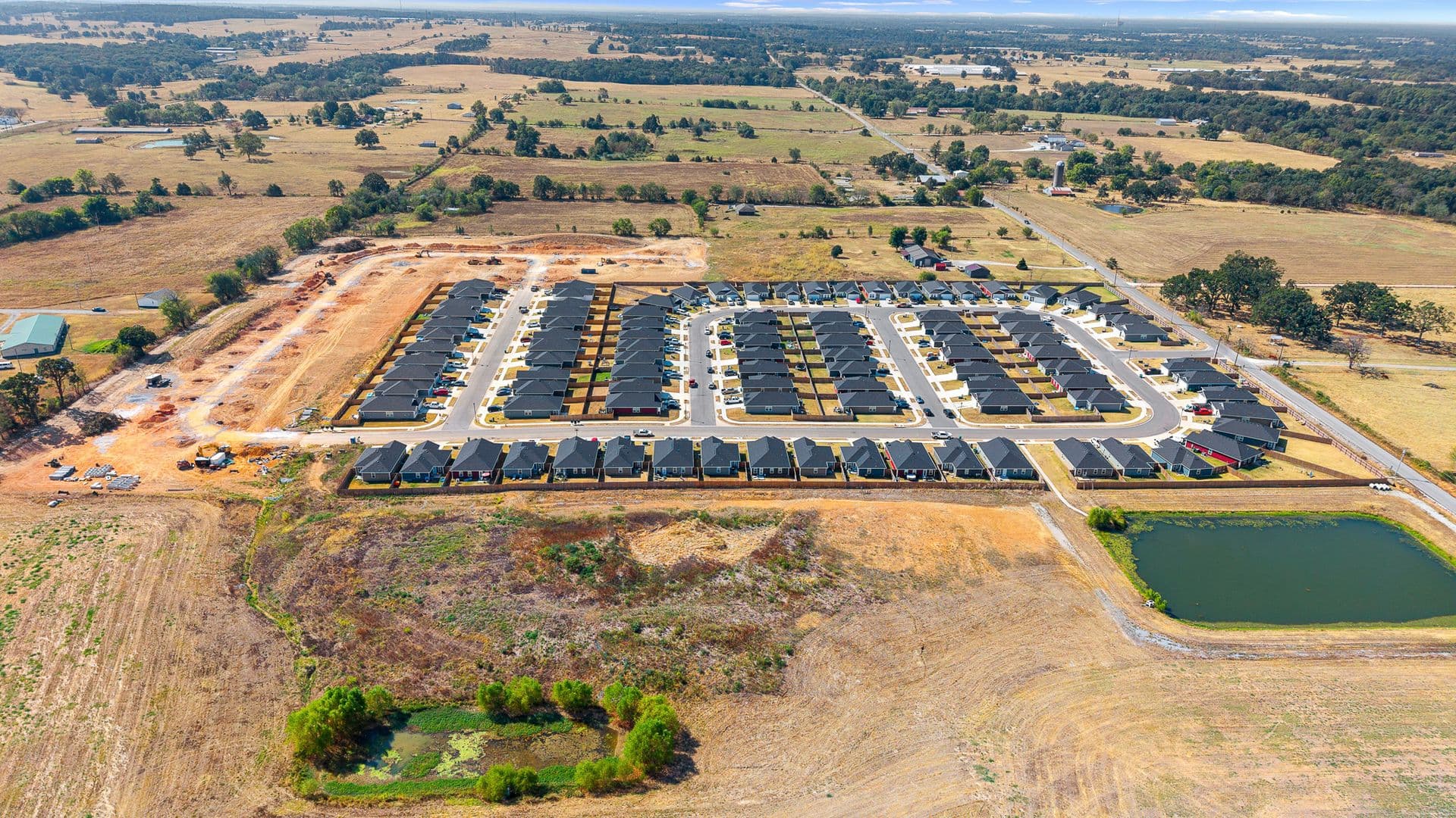 Columbia Crossing - 301 Golden Field Rd 26 of 28