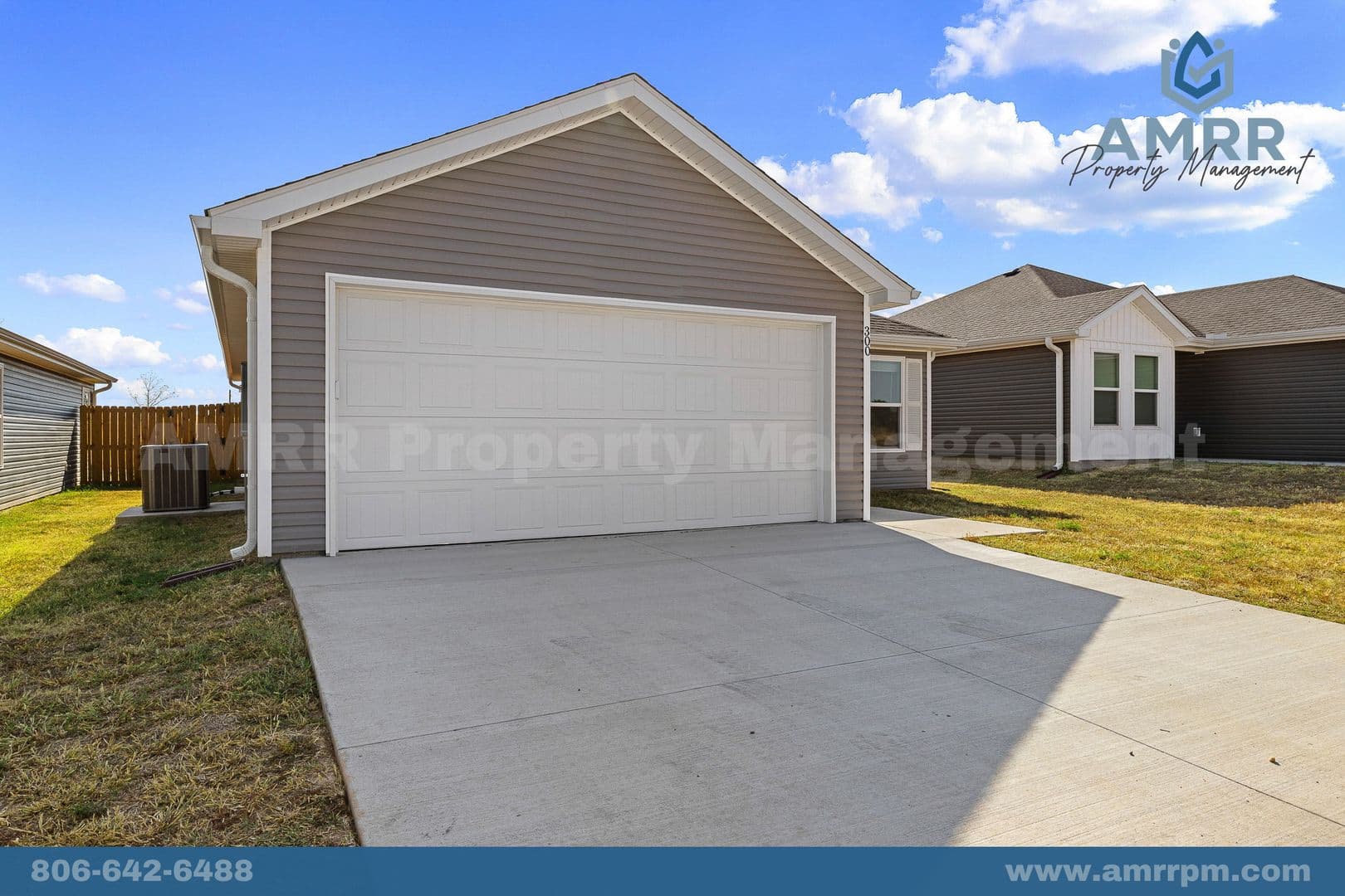 Columbia Crossing - 300 Golden Field Rd 4 of 22