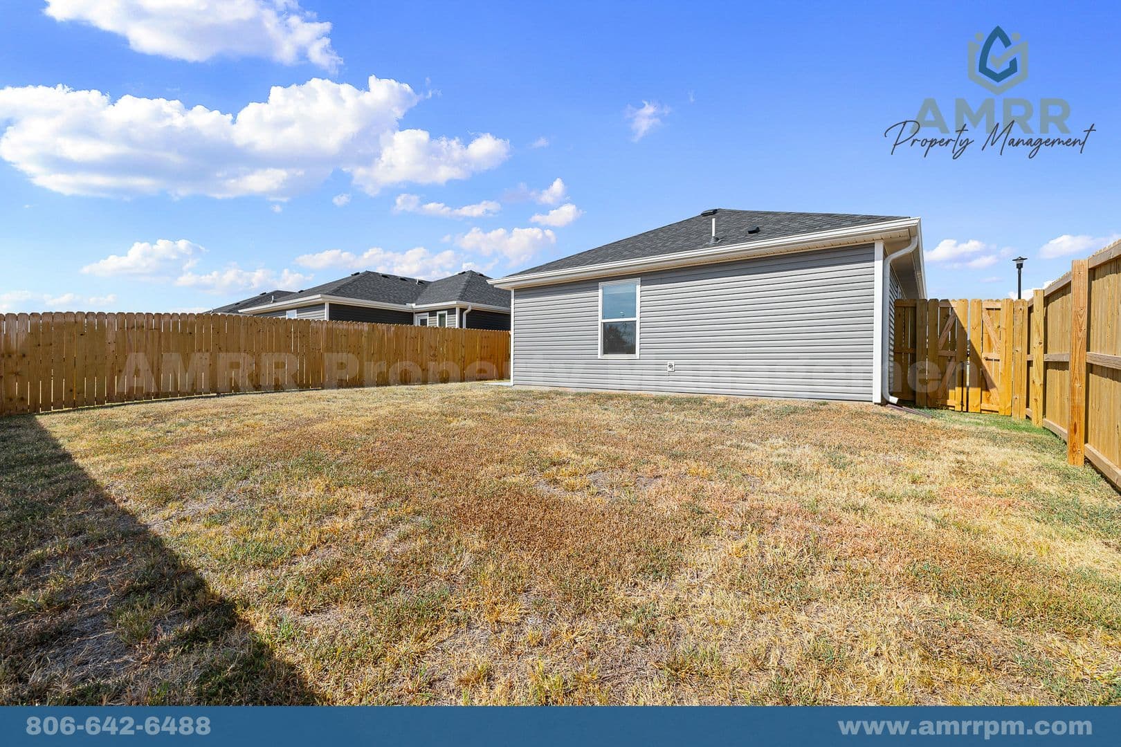 Columbia Crossing - 300 Golden Field Rd 3 of 22