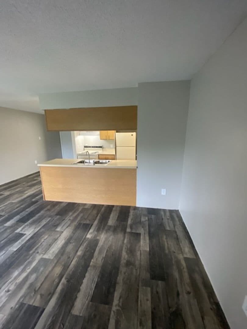 River Walk Apartments 10 of 26