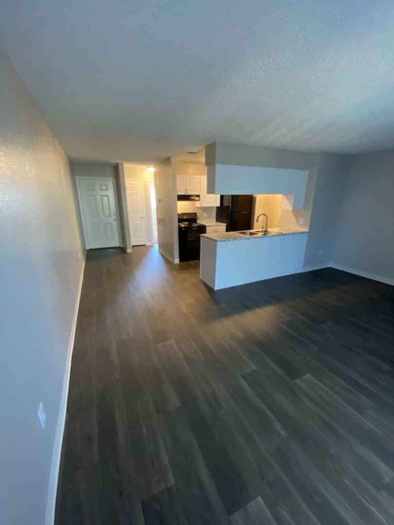 River Walk Apartments 5 of 26