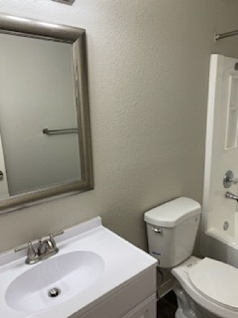 River Walk Apartments 14 of 15