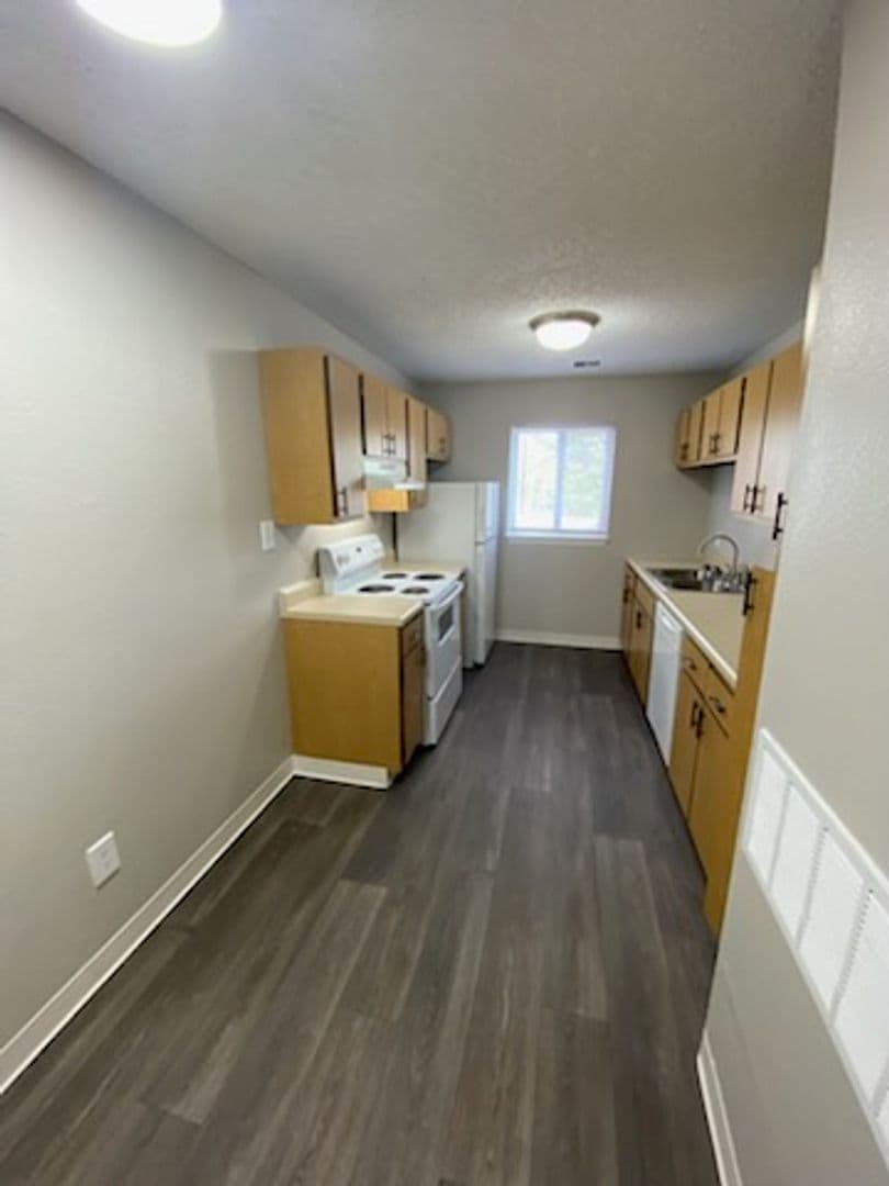 River Walk Apartments 21 of 38