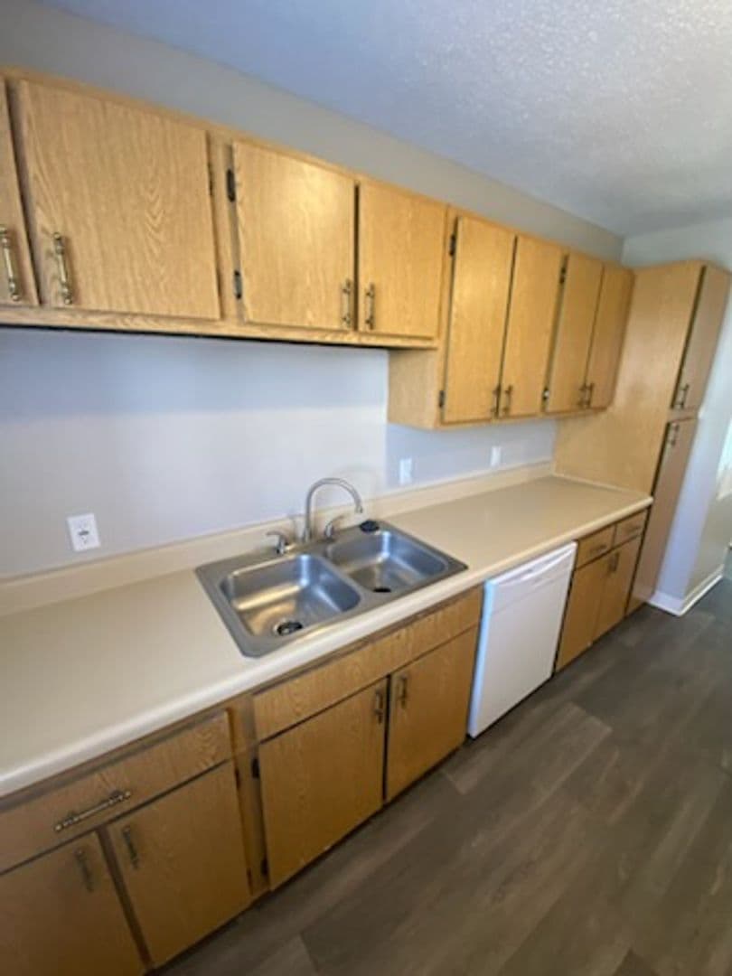 River Walk Apartments 23 of 35