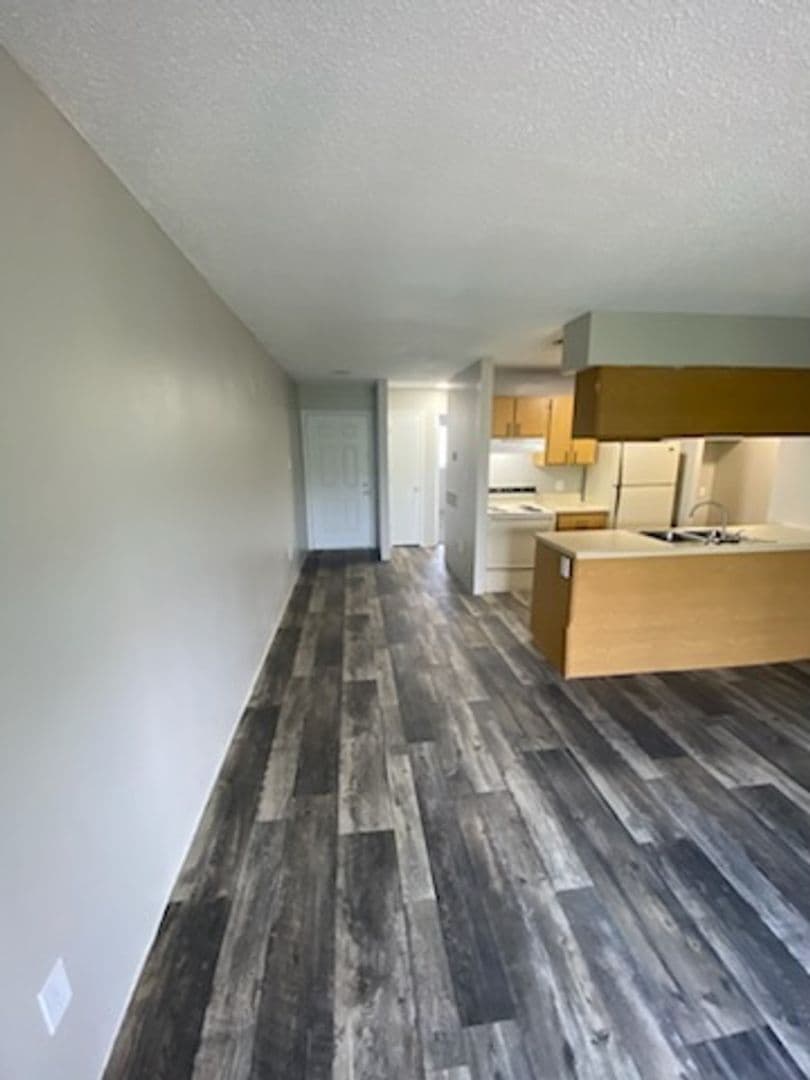 River Walk Apartments 5 of 26