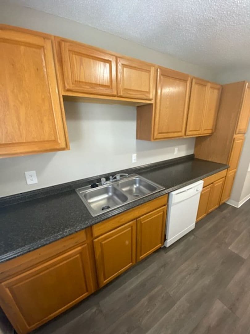 River Walk Apartments 23 of 35