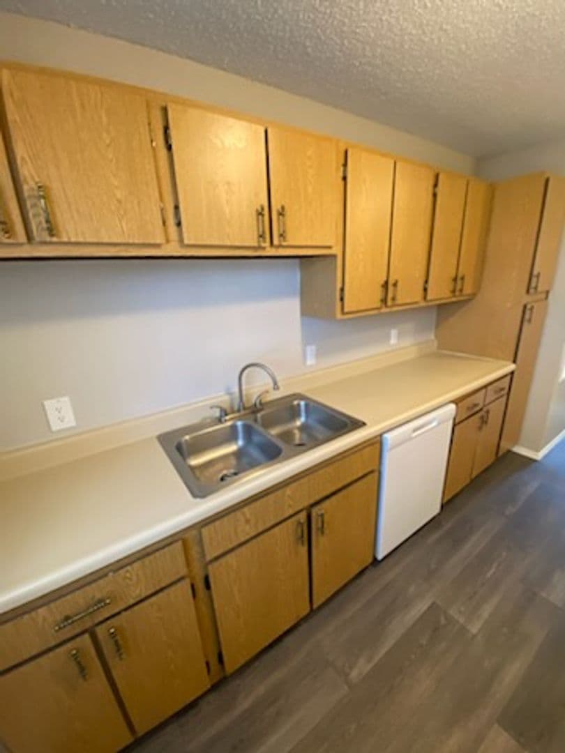 River Walk Apartments 24 of 36
