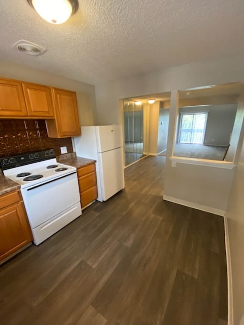 River Walk Apartments 9 of 45