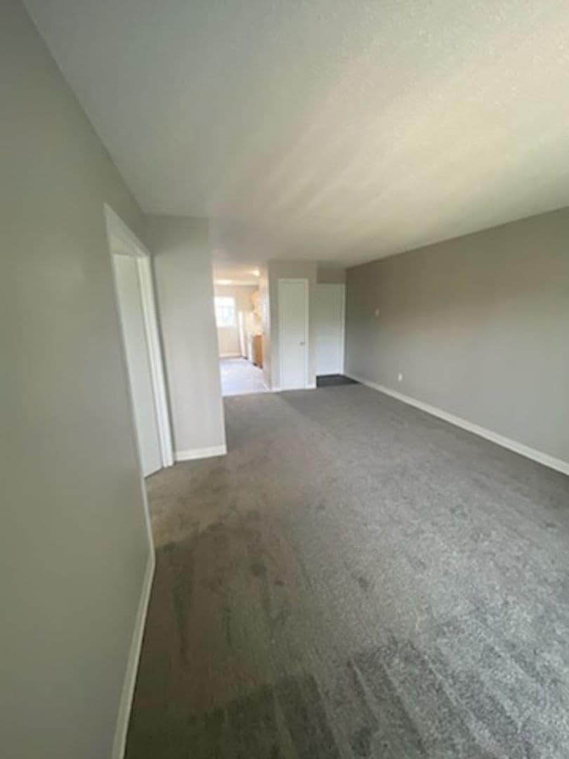 River Walk Apartments 27 of 35
