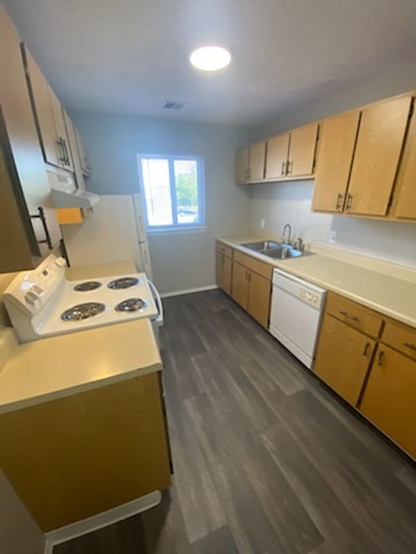 River Walk Apartments 23 of 37