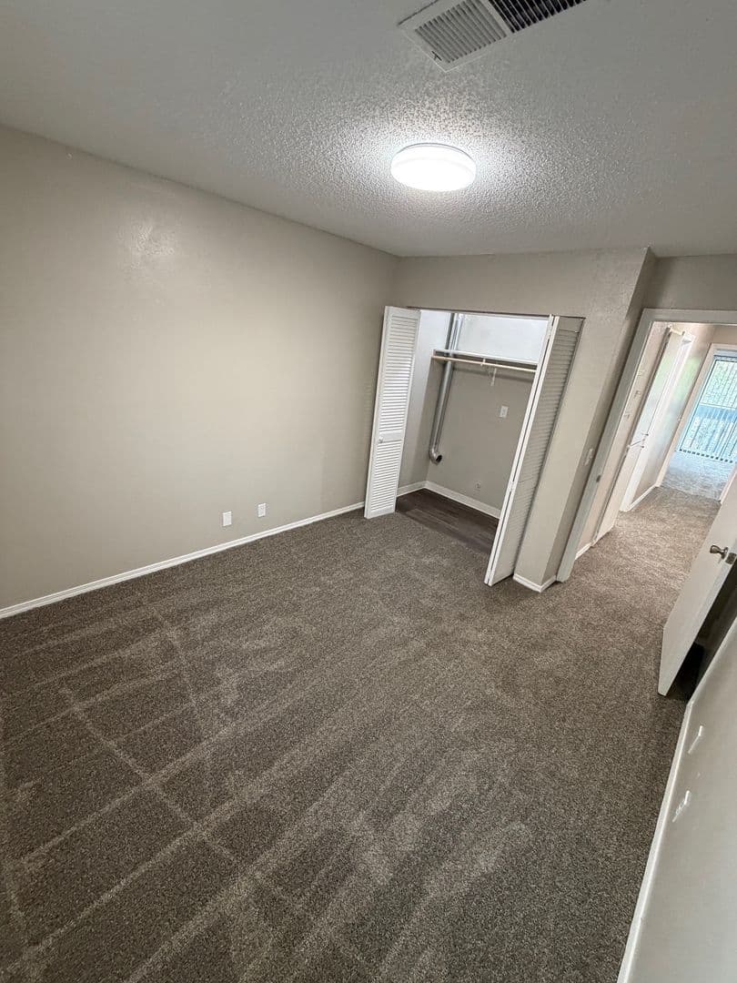 River Walk Apartments 4 of 7