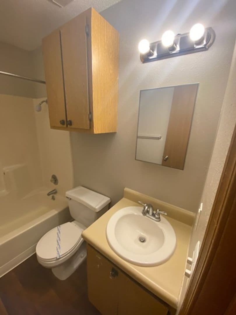 River Walk Apartments 24 of 25