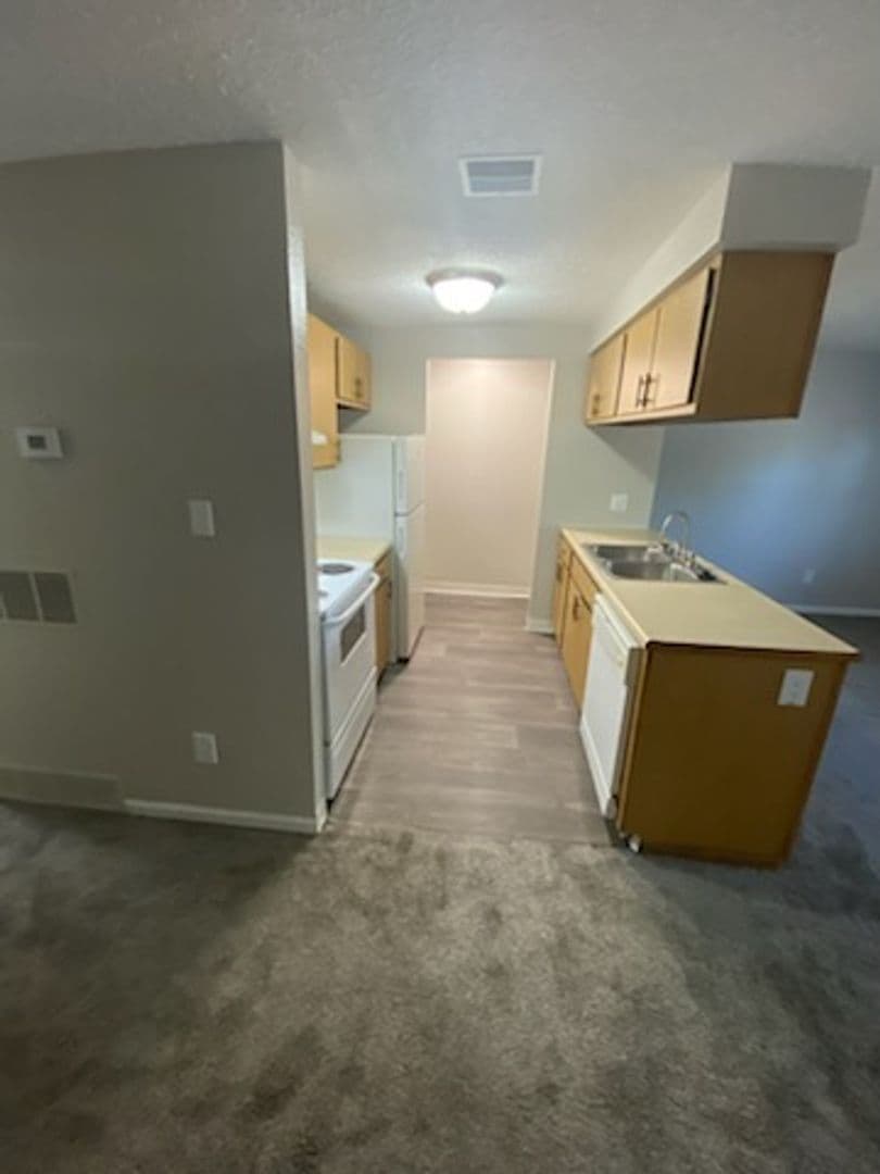River Walk Apartments 4 of 26