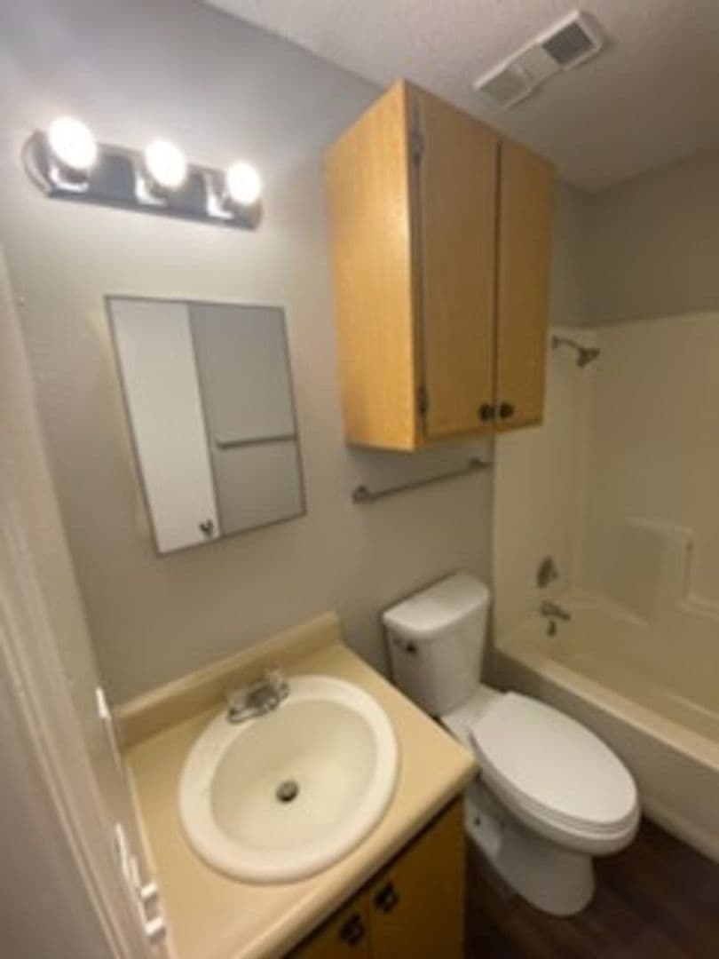 River Walk Apartments 17 of 26