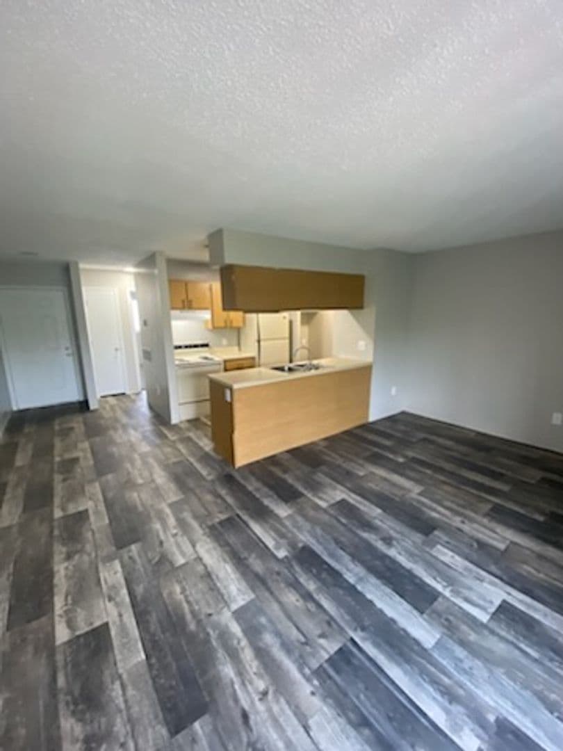River Walk Apartments 6 of 26