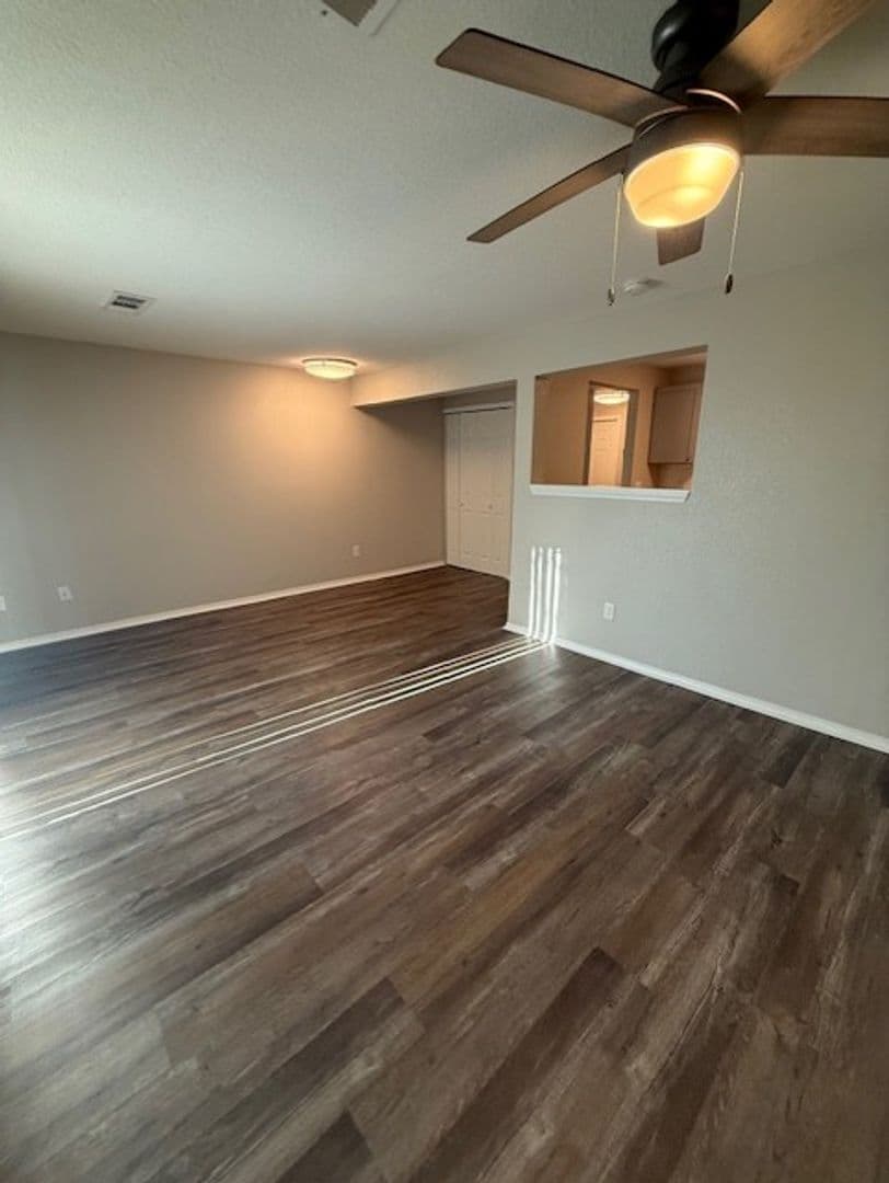 River Walk Apartments 5 of 10