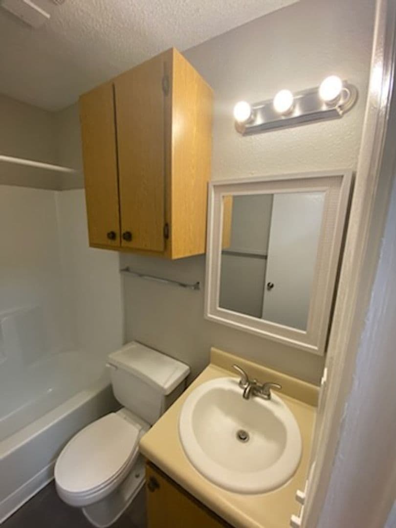 River Walk Apartments 34 of 35