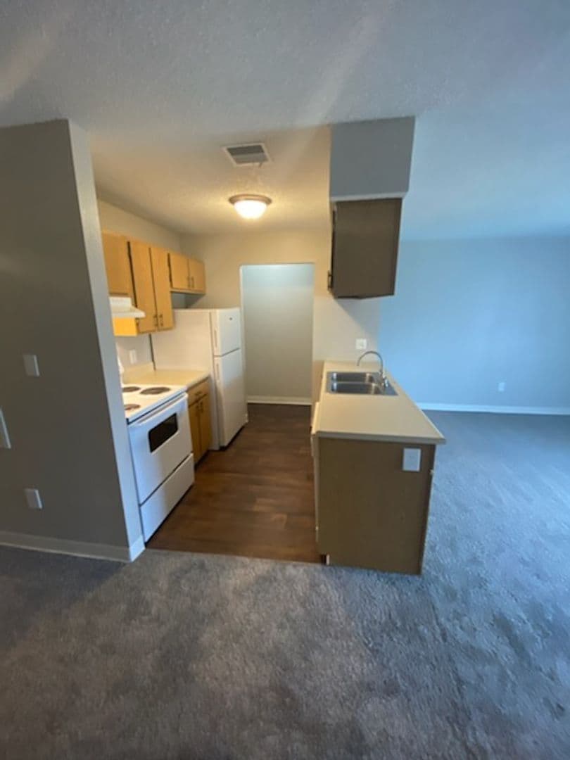 River Walk Apartments 4 of 25