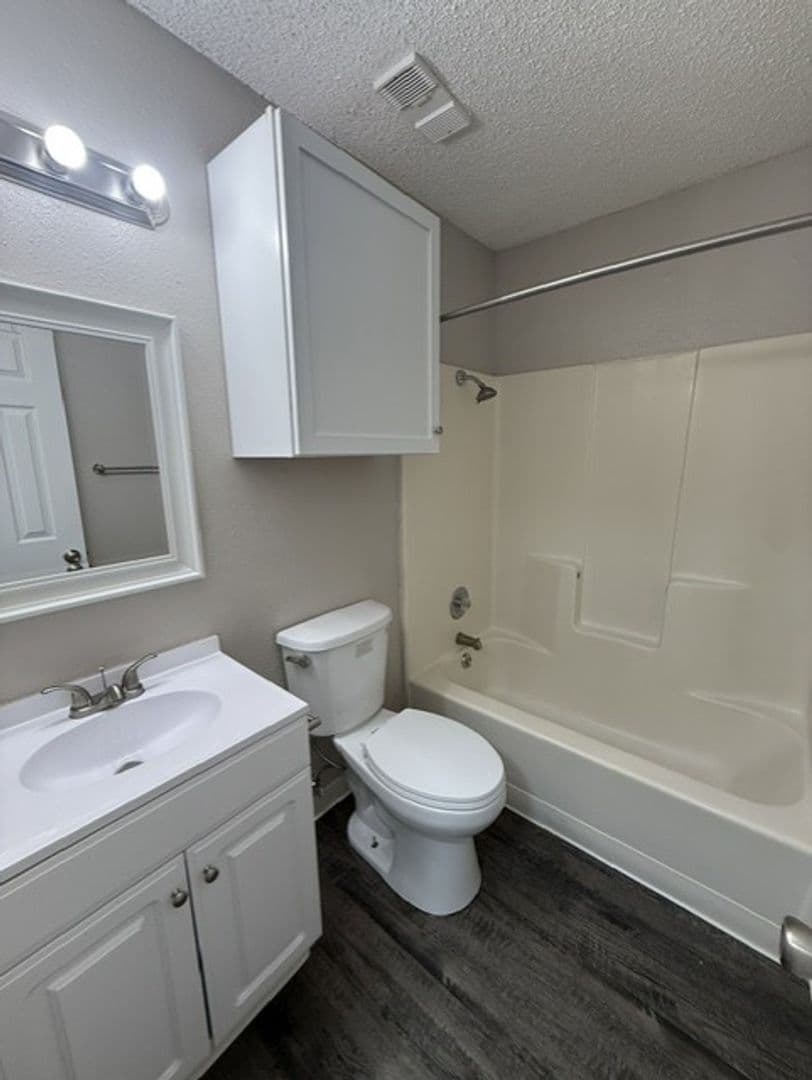 River Walk Apartments 2 of 10