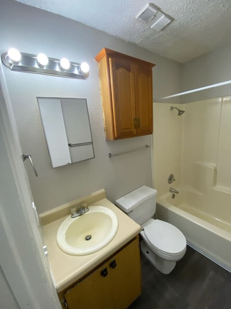 River Walk Apartments 24 of 25