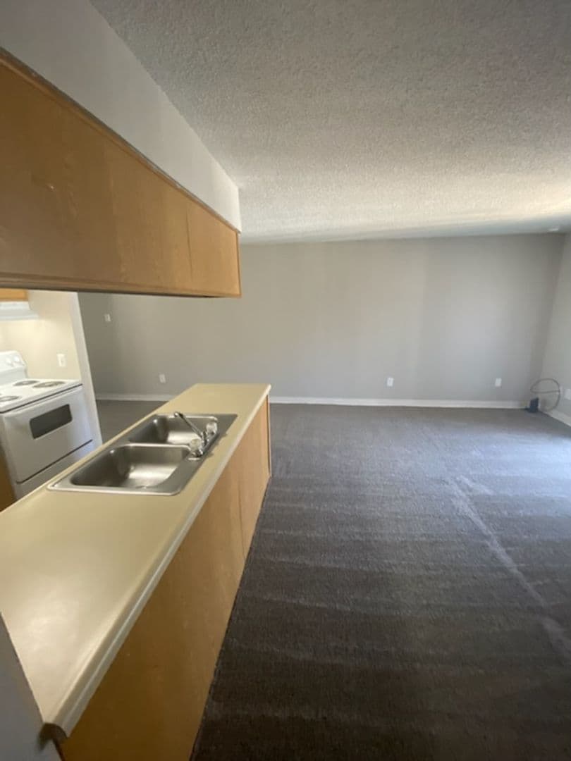 River Walk Apartments 10 of 25