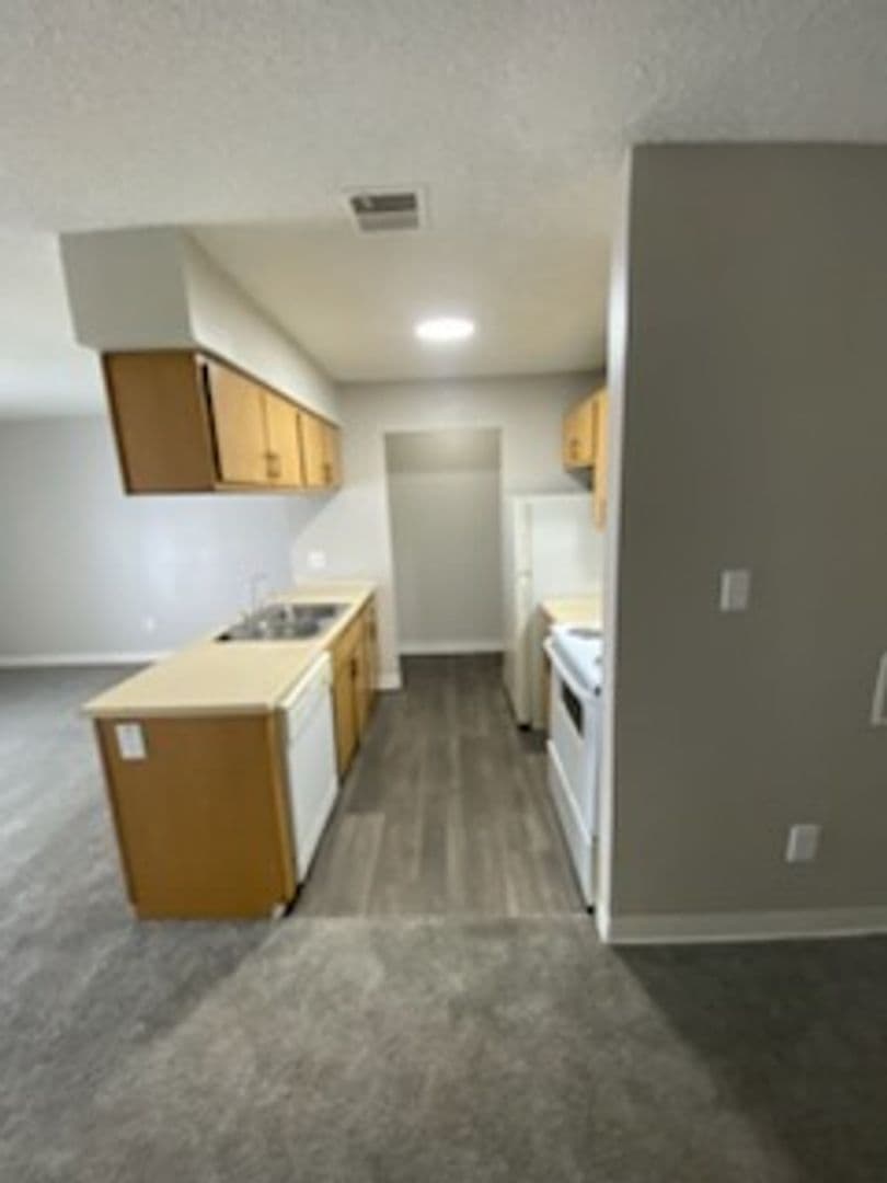 River Walk Apartments 4 of 25