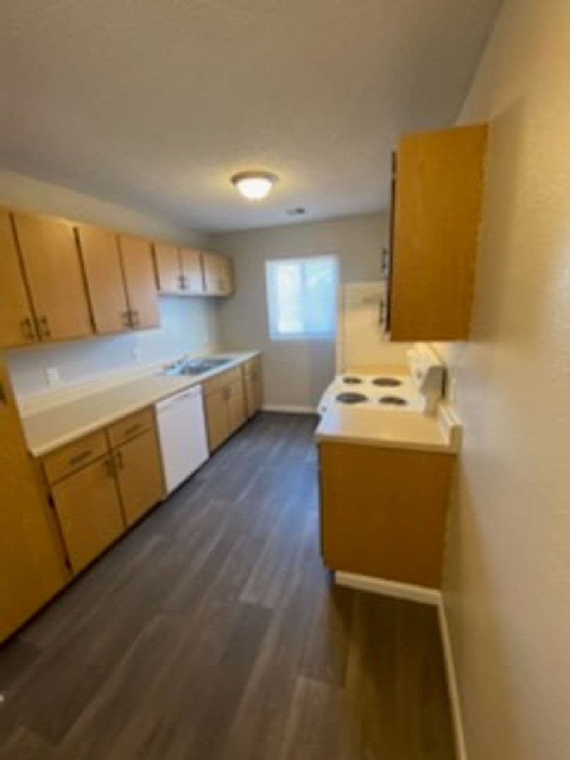 River Walk Apartments 22 of 36