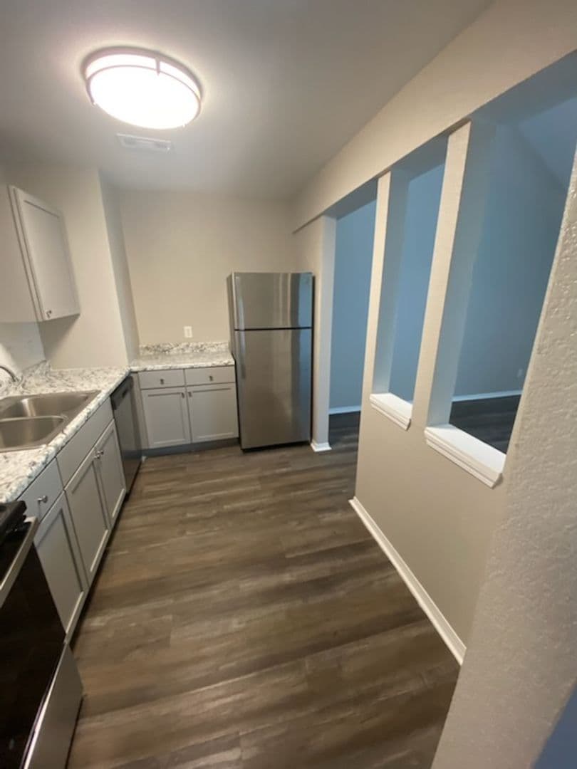 River Walk Apartments 15 of 28