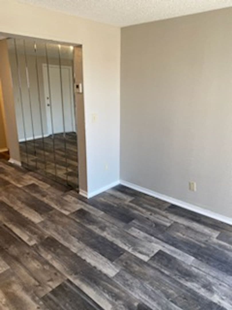 River Walk Apartments 19 of 27