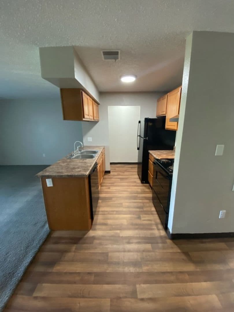 River Walk Apartments 4 of 25