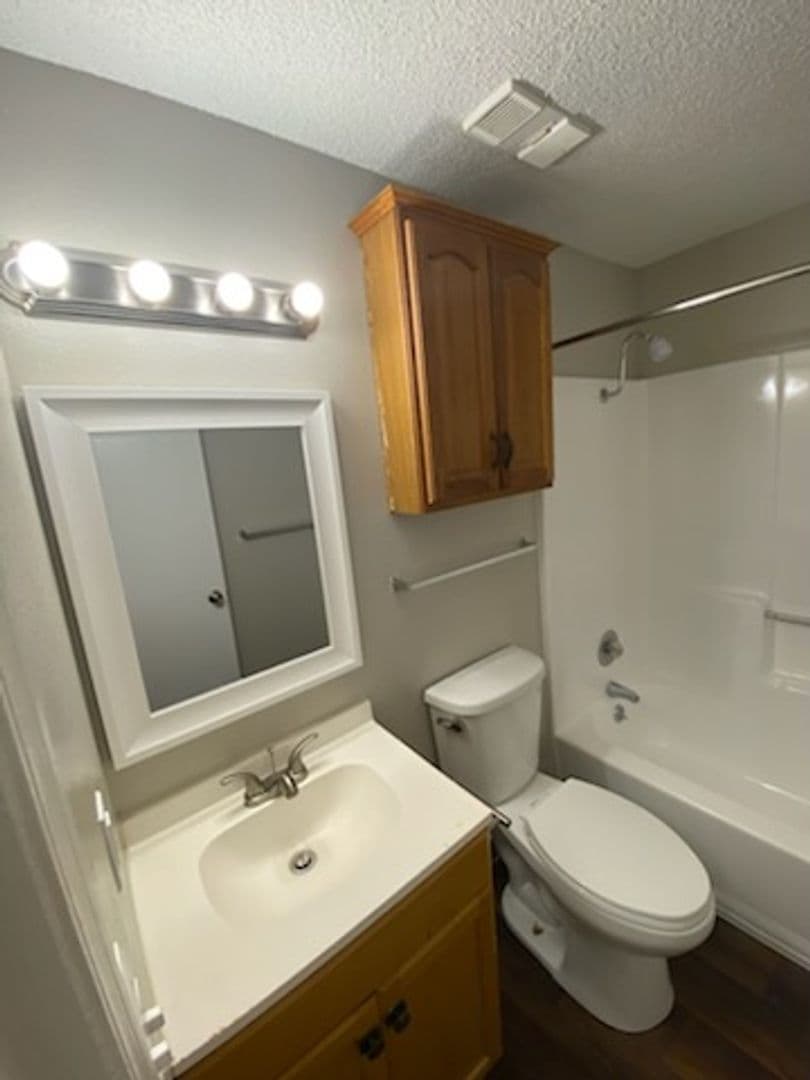 River Walk Apartments 24 of 25