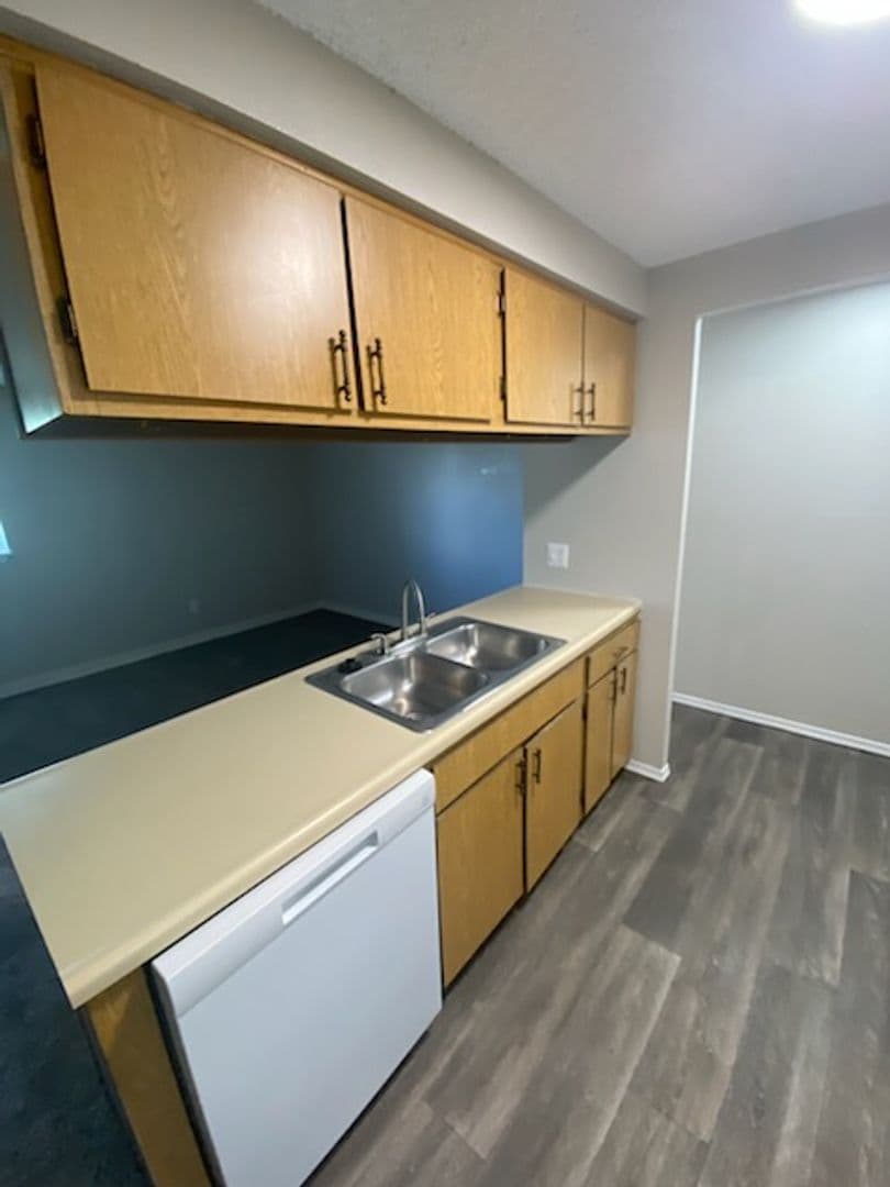 River Walk Apartments 12 of 25