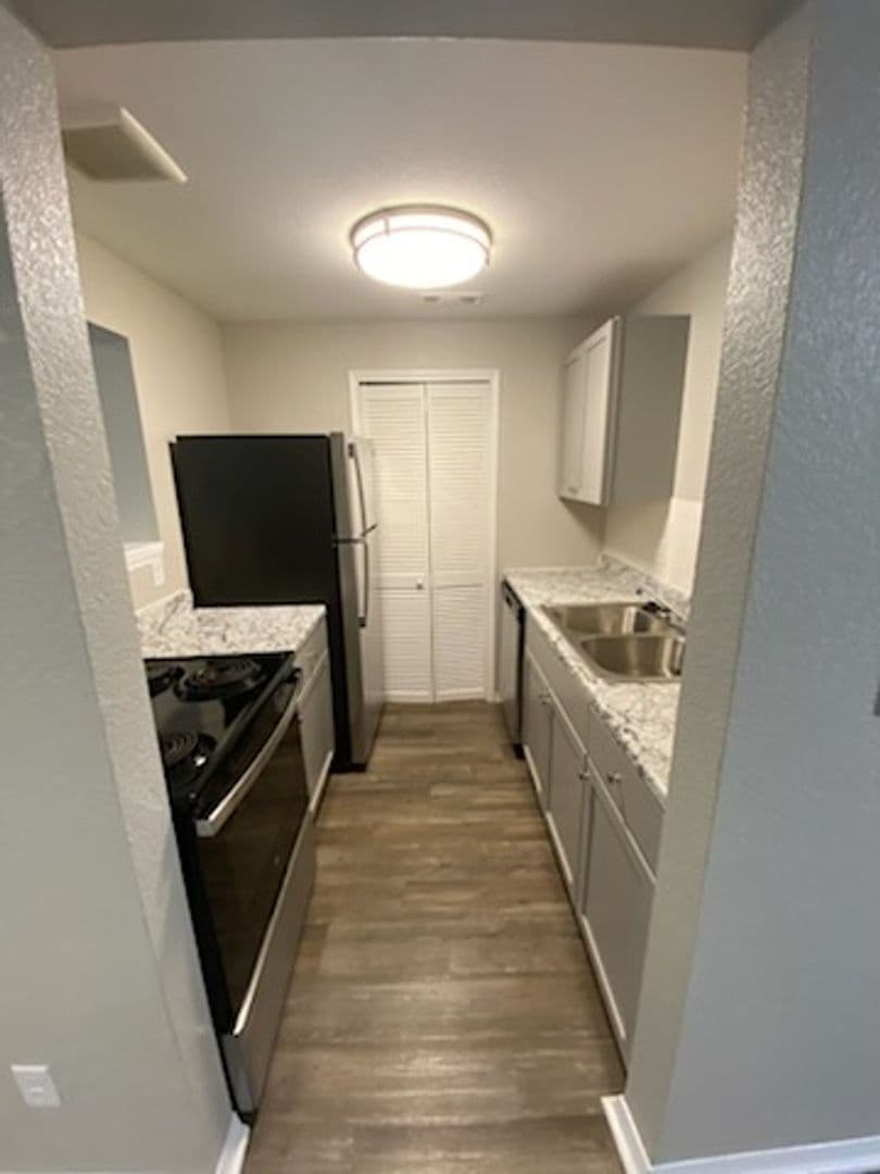 River Walk Apartments 14 of 23
