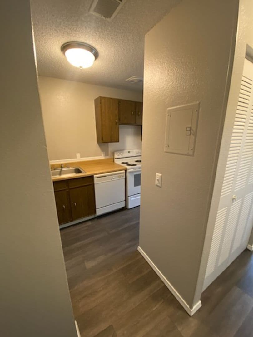 River Walk Apartments 3 of 18