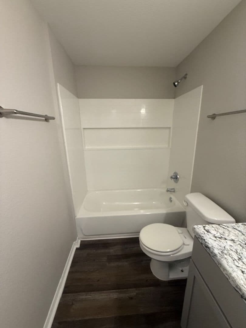 River Walk Apartments 4 of 10